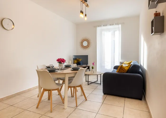 Joli Cocon A 3 Min A Pied De La * نيس