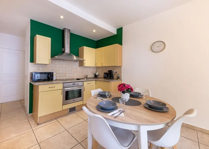 Joli Cocon A 3 Min A Pied De La *